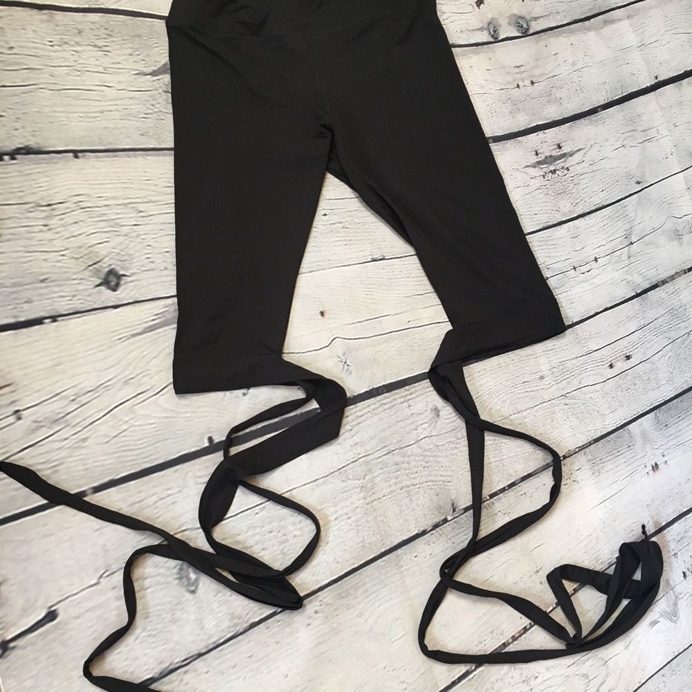 Black Yoga Pants with cross-cross ties - large